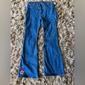 Shein flared pants with flower detail at the bottom